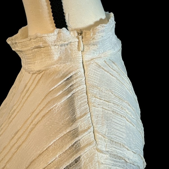 Max Studio Ivory Textured Long Sleeve Top - Picture 5 of 7